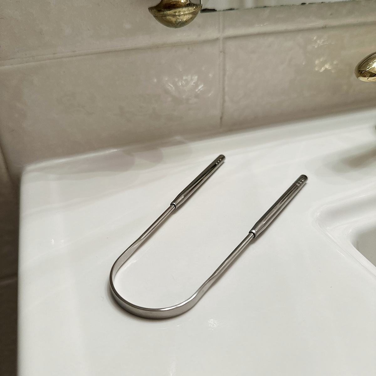 Stainless Steel Tongue Scraper - silver