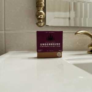 Underbrush Gum - Berry, front